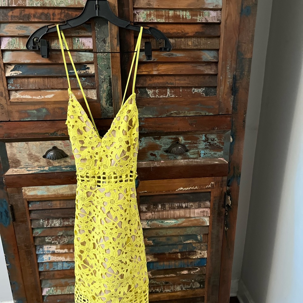 Lovers + Friends Bellini Sunshine Boho Yellow Lace dress  Large - Picture 2 of 3
